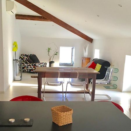 Grand appartement style loft bord de mer Propriano  Buitenkant foto