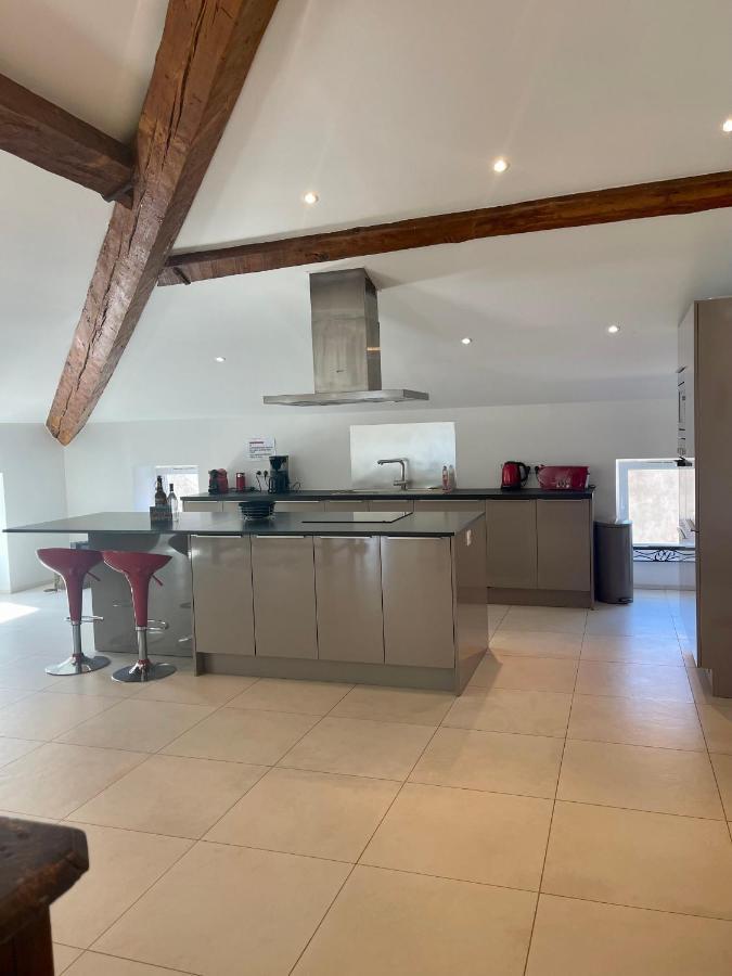Grand appartement style loft bord de mer Propriano  Buitenkant foto