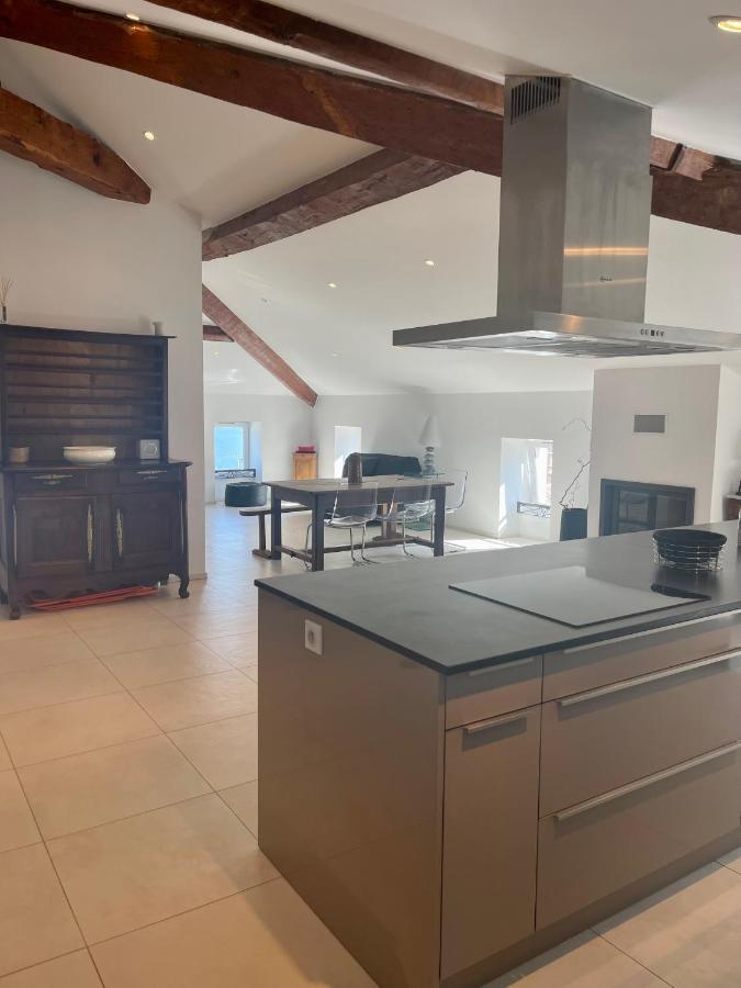 Grand appartement style loft bord de mer Propriano  Buitenkant foto